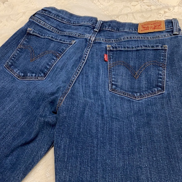 Classic Blue Denim Jeans — Ready for Everyday Style - Picture 6 of 9